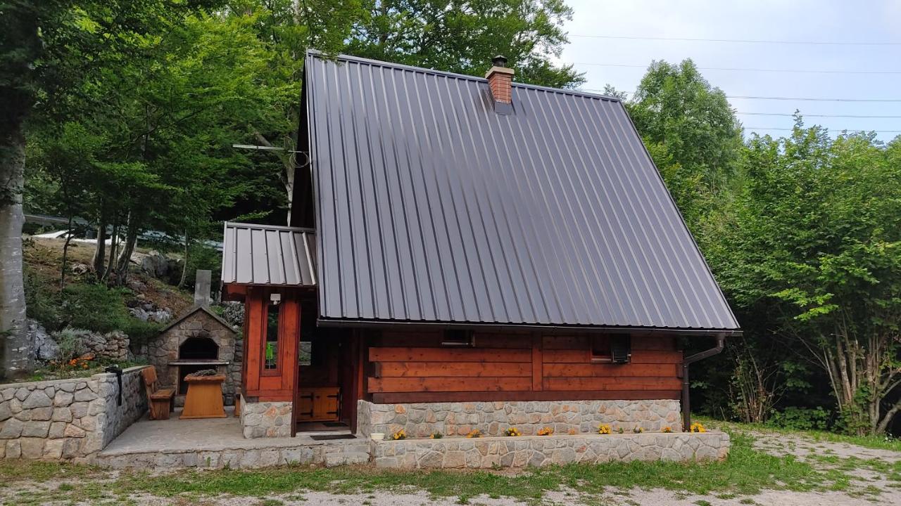 Villa Kuca Za Odmor "Med Strmci" Zlobin Exterior foto