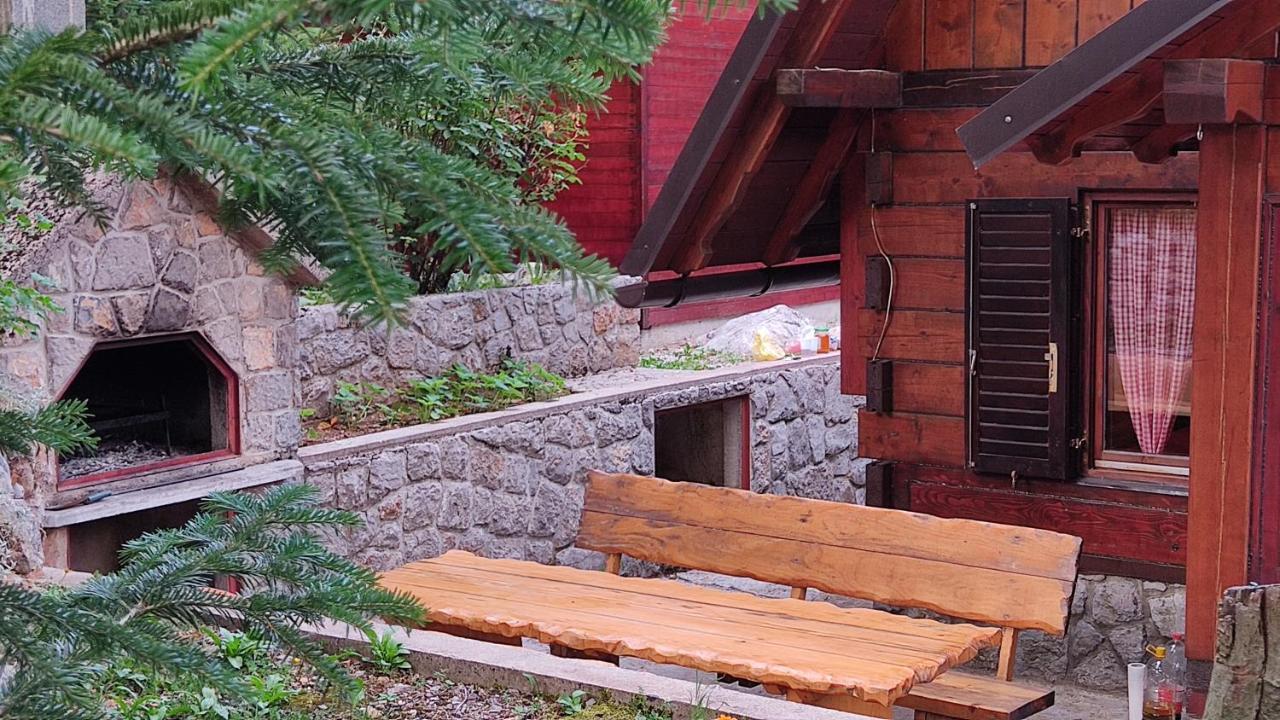 Villa Kuca Za Odmor "Med Strmci" Zlobin Exterior foto
