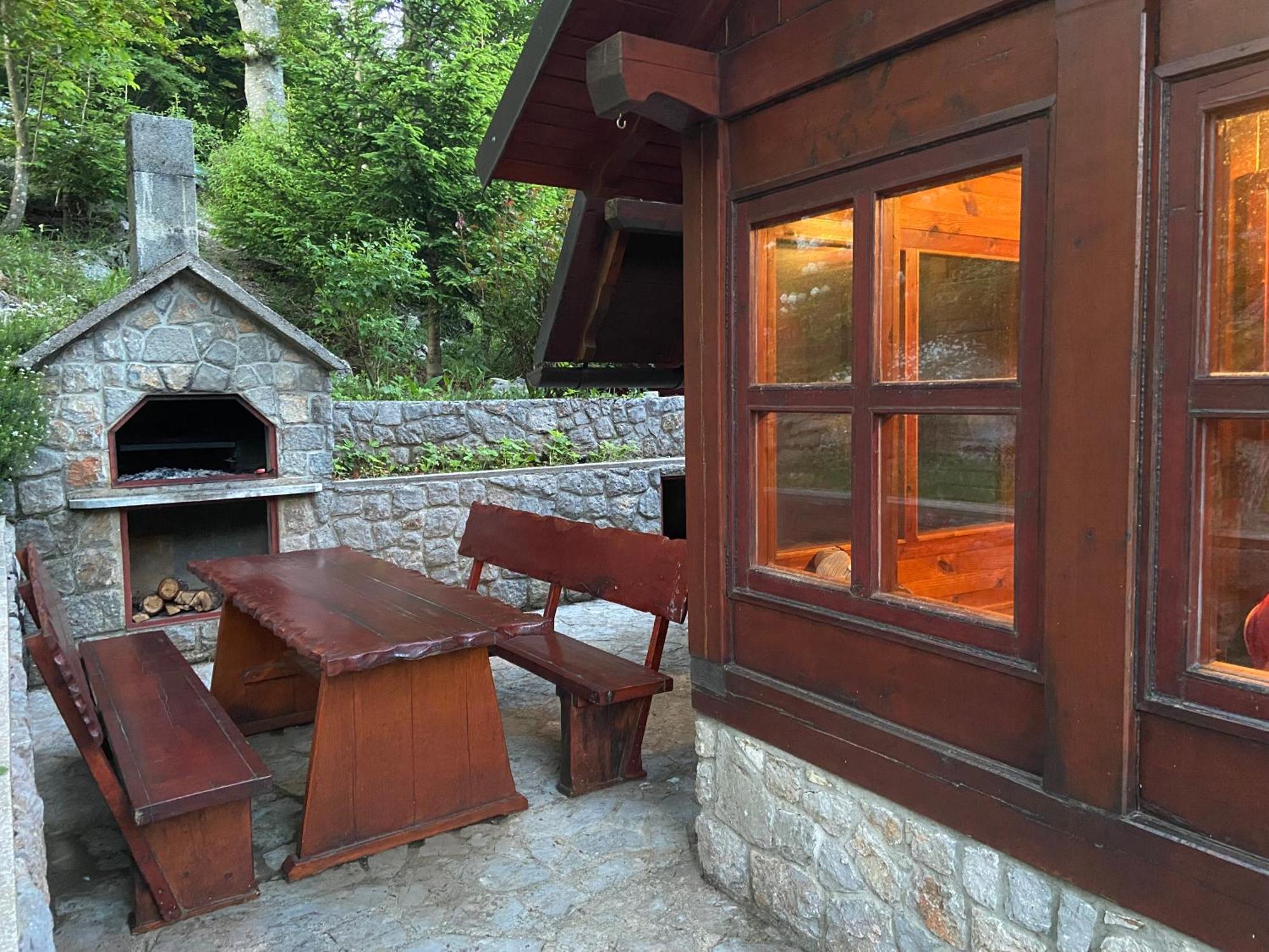 Villa Kuca Za Odmor "Med Strmci" Zlobin Exterior foto